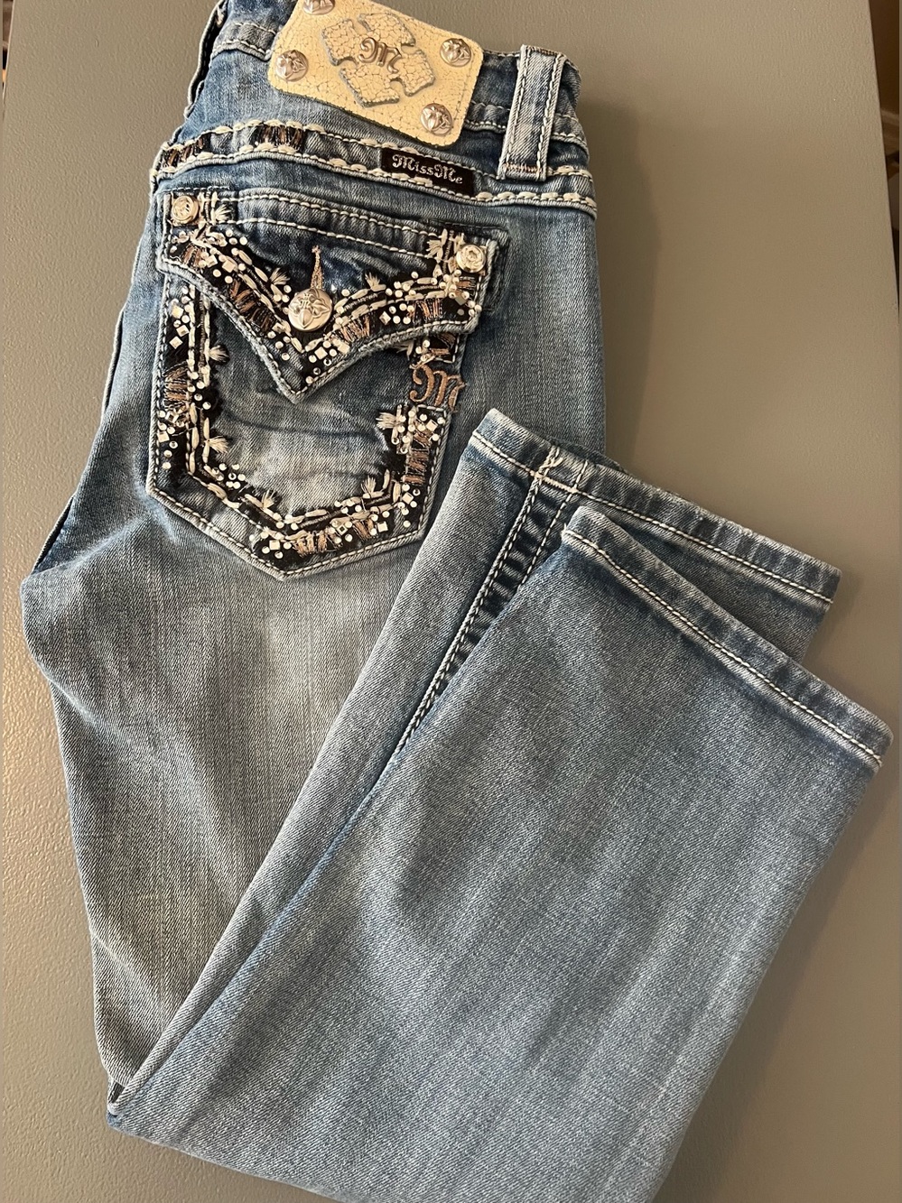 B-9 -1 Miss Me Light Blue slight Distressing Embellished Cropped
